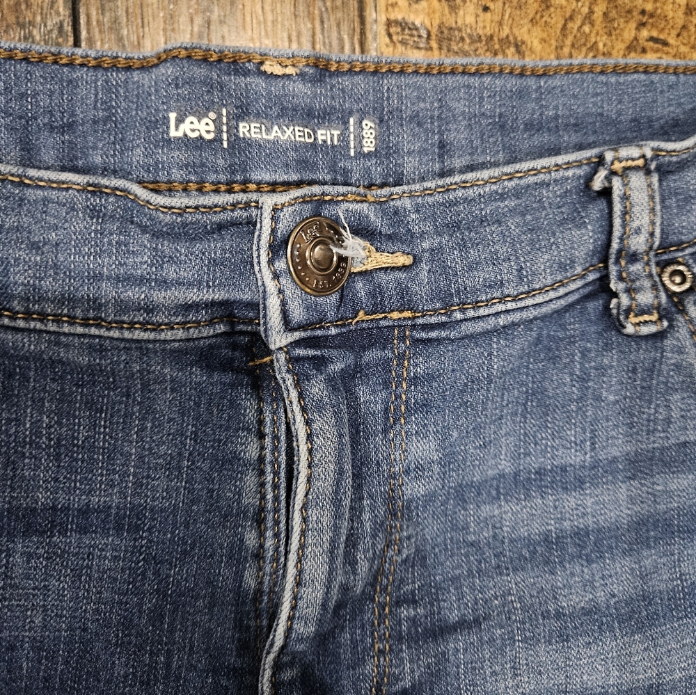 Lee Straight‎ Leg Jeans. Size 10